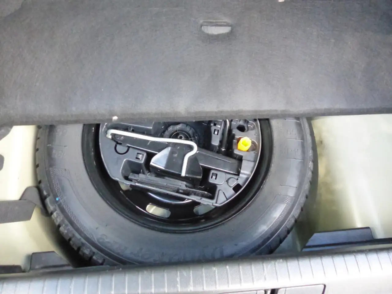 Peugeot 208 208 — photo 10