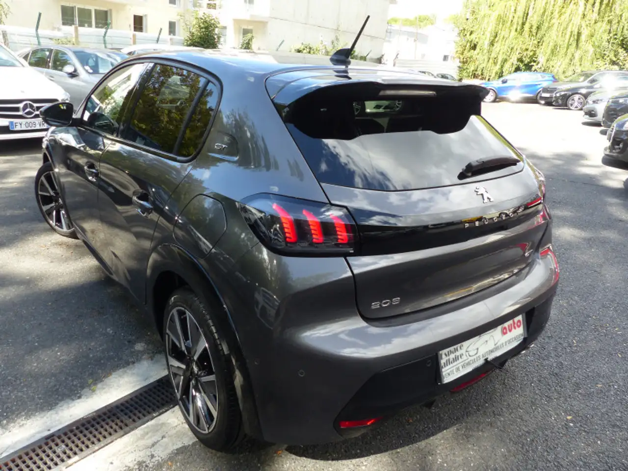 Peugeot 208 208 — photo 4