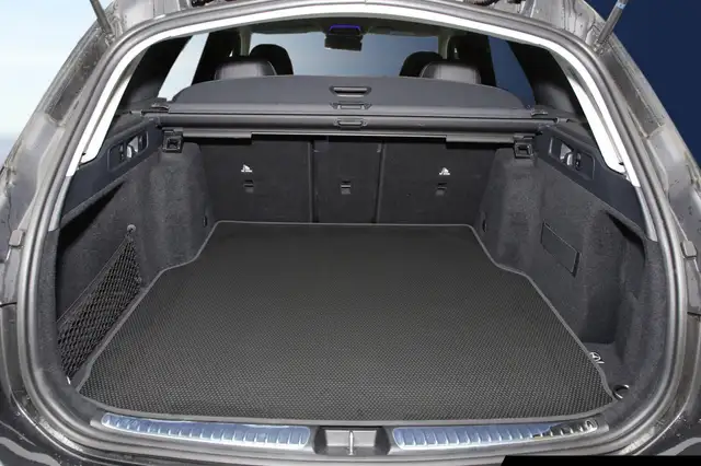 Mercedes-Benz C-Class view 15