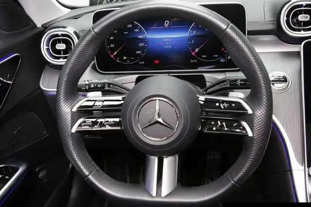 Mercedes-Benz C-Class view 13