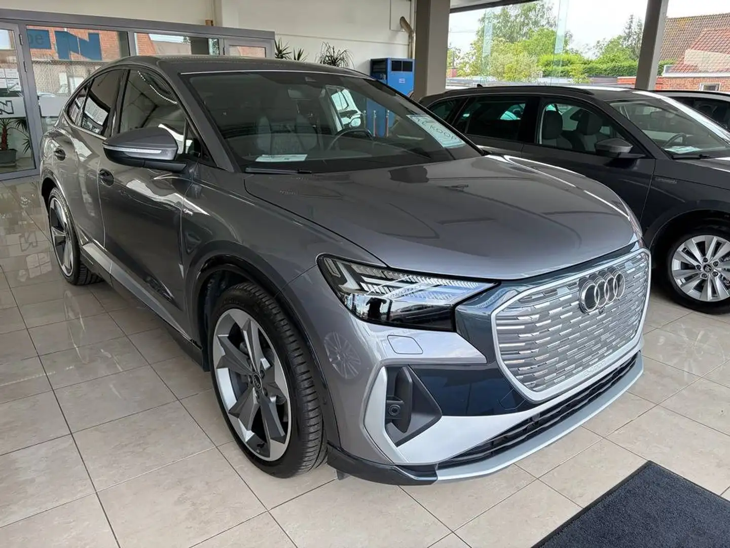 audi q4