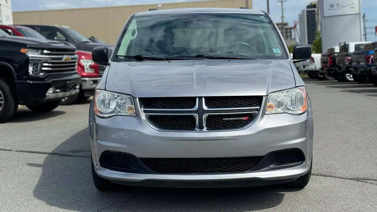 Dodge Grand Caravan снимка Dodge Grand Caravan
