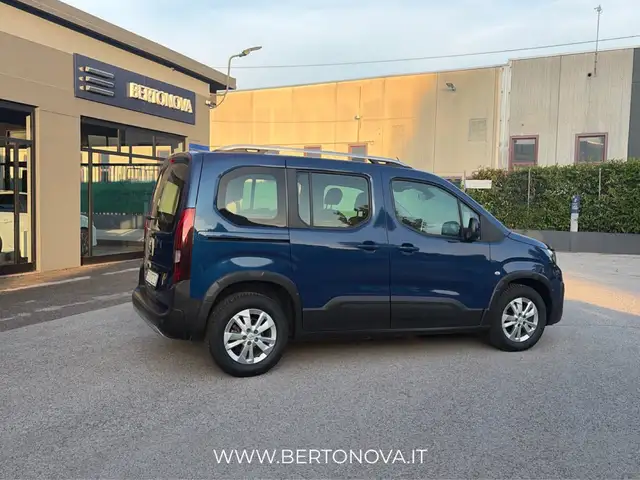 Peugeot Rifter view 4