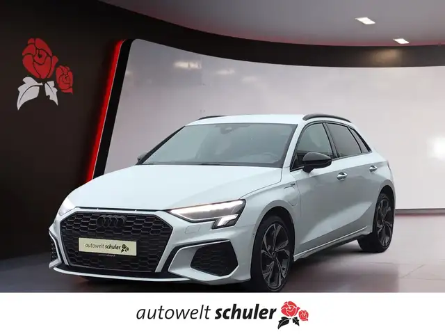 Audi A3 Sportback 40 TFSI e S-Line Hybrid AHK