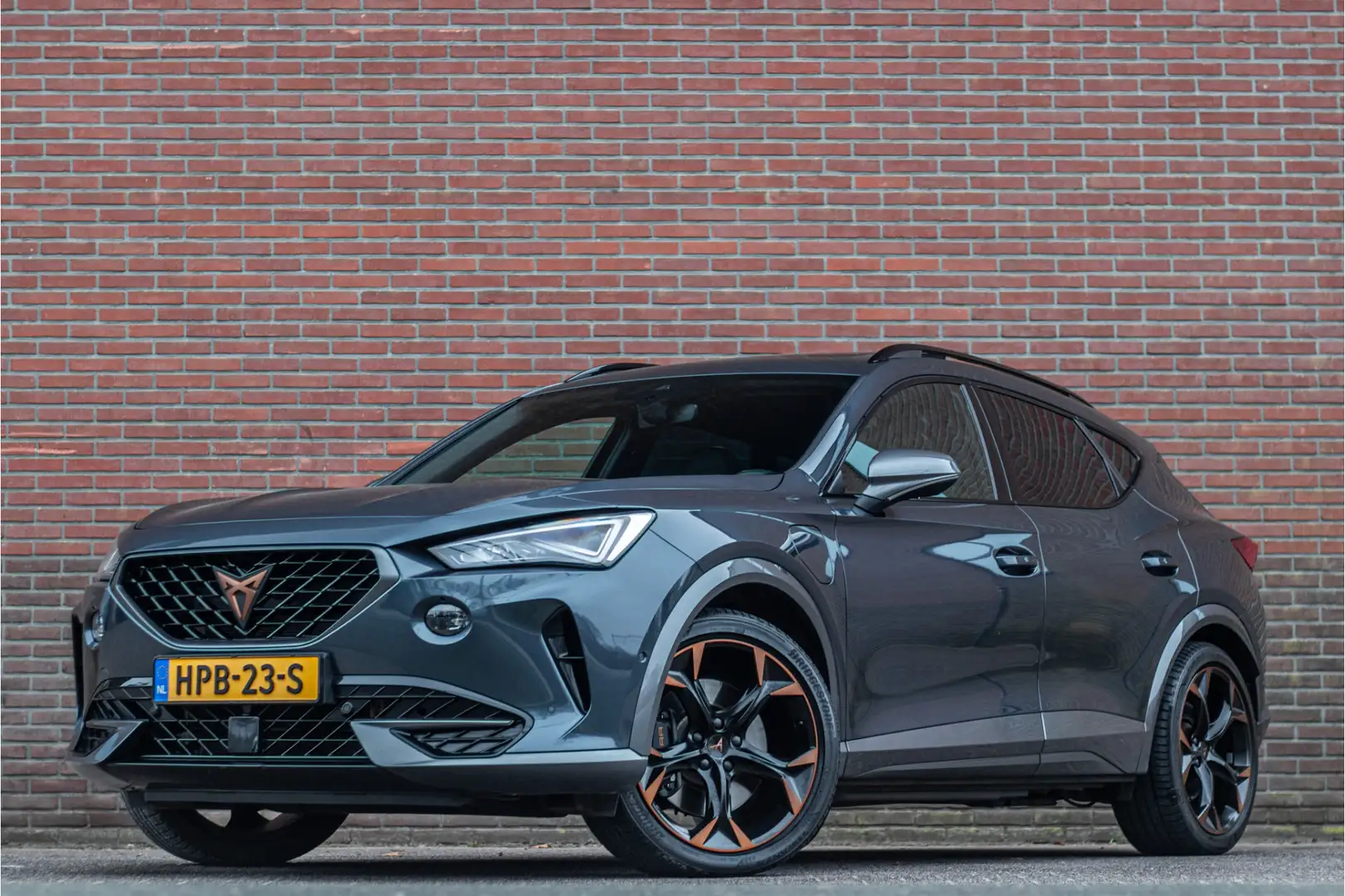 CUPRA Formentor 1.4 e-Hybrid 245pk VZ, Panoramadak, Memory, Carpla Gris - 1