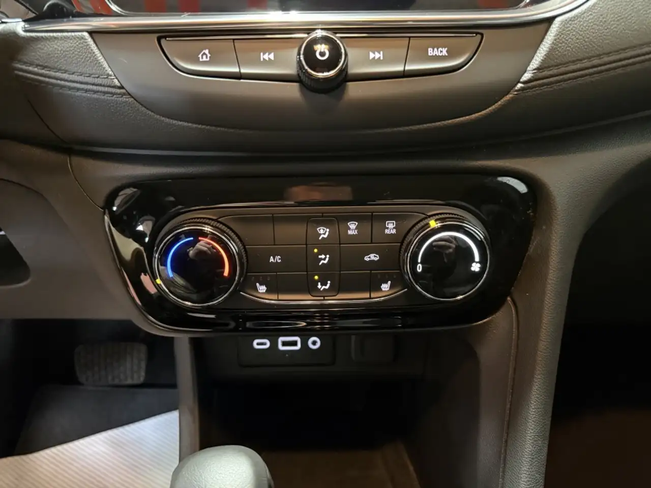 Buick Encore снимка Buick Encore