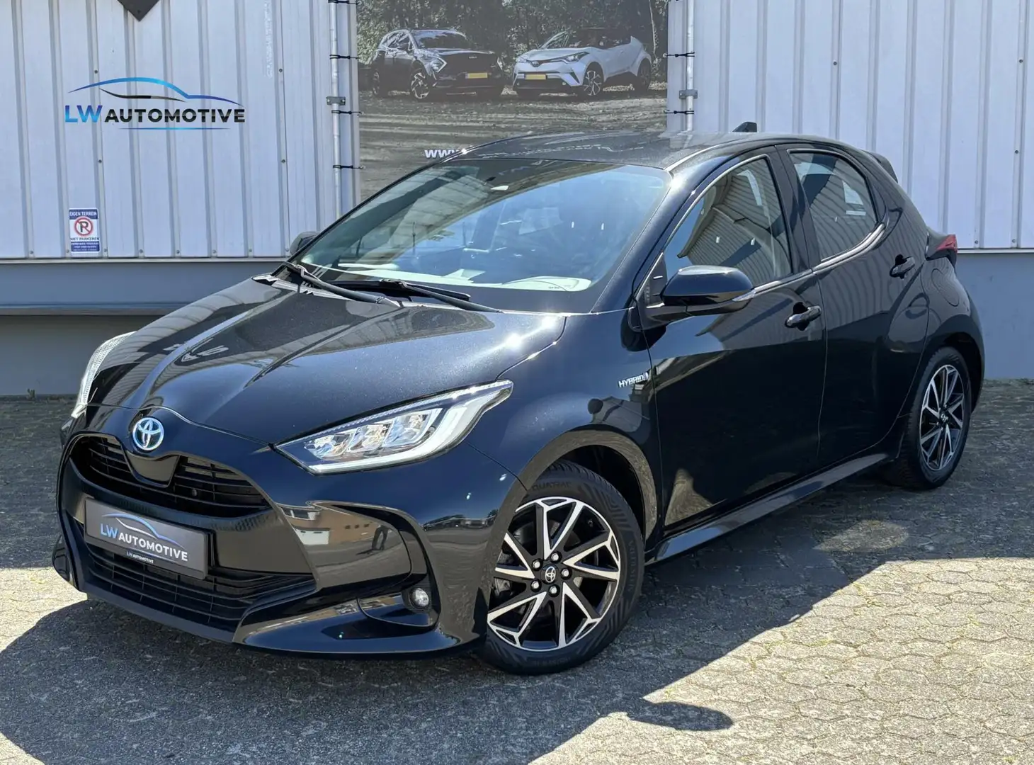 Toyota Yaris 1.5 Hybrid Dynamic | Keyless | LED | Stoelverw. | Noir - 1