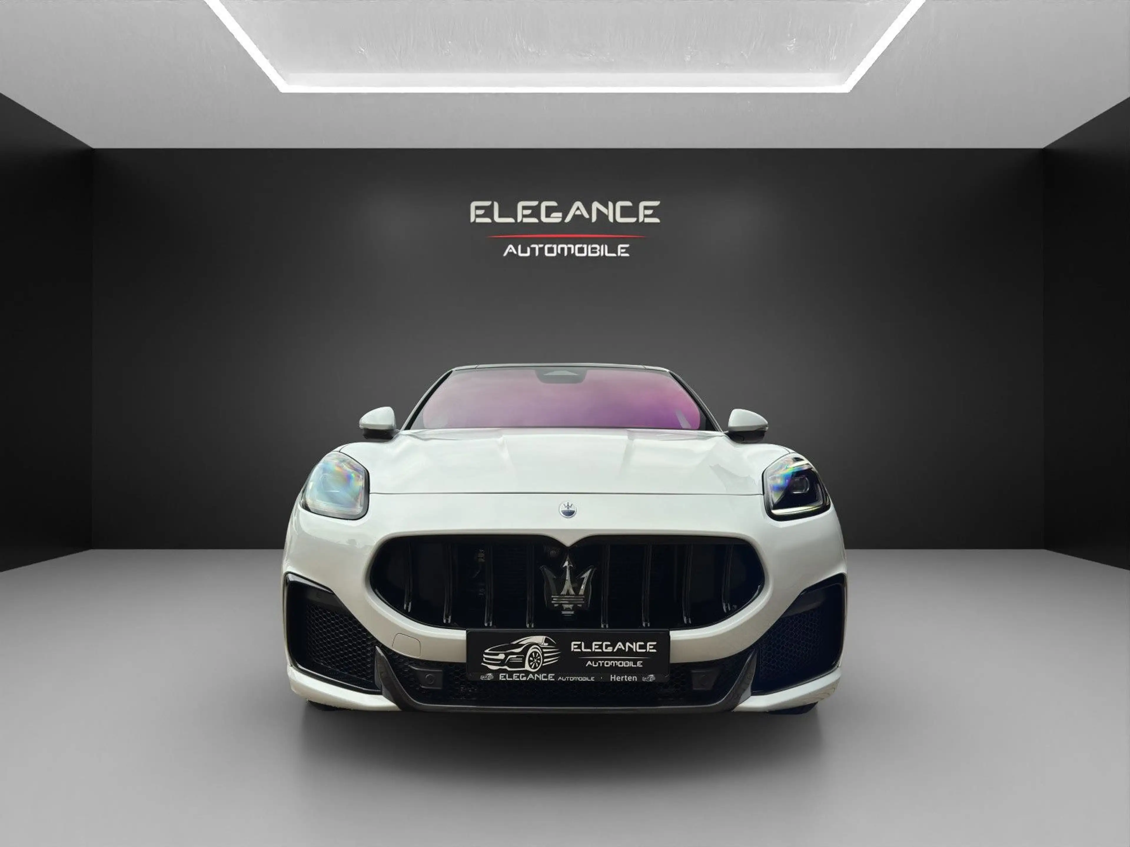 Maserati Grecale 3.0 V6 Trofeo Auto 4WD*Panorama*LED*360° — photo 8