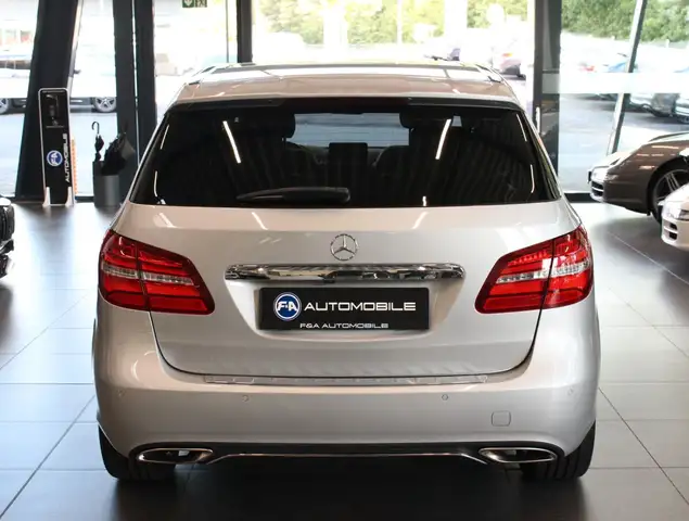 Mercedes-Benz B-Class view 6