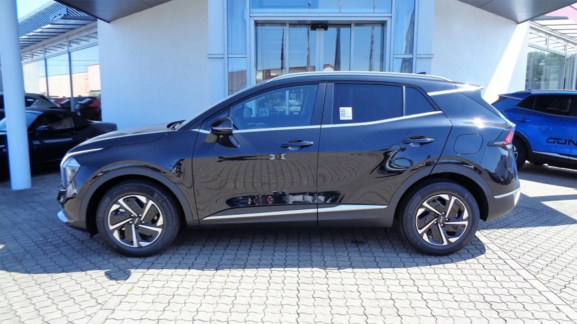 Kia Sportage Vision 1.6T 48V DCT Komfort Navi Noir - 2