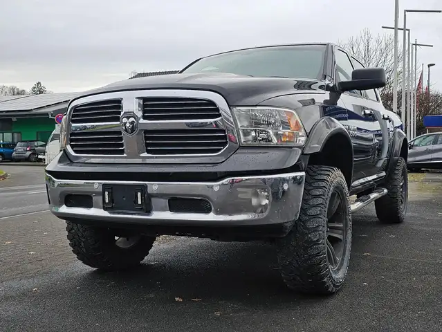 Dodge RAM 1500 5.6 Hemi V8 LPG