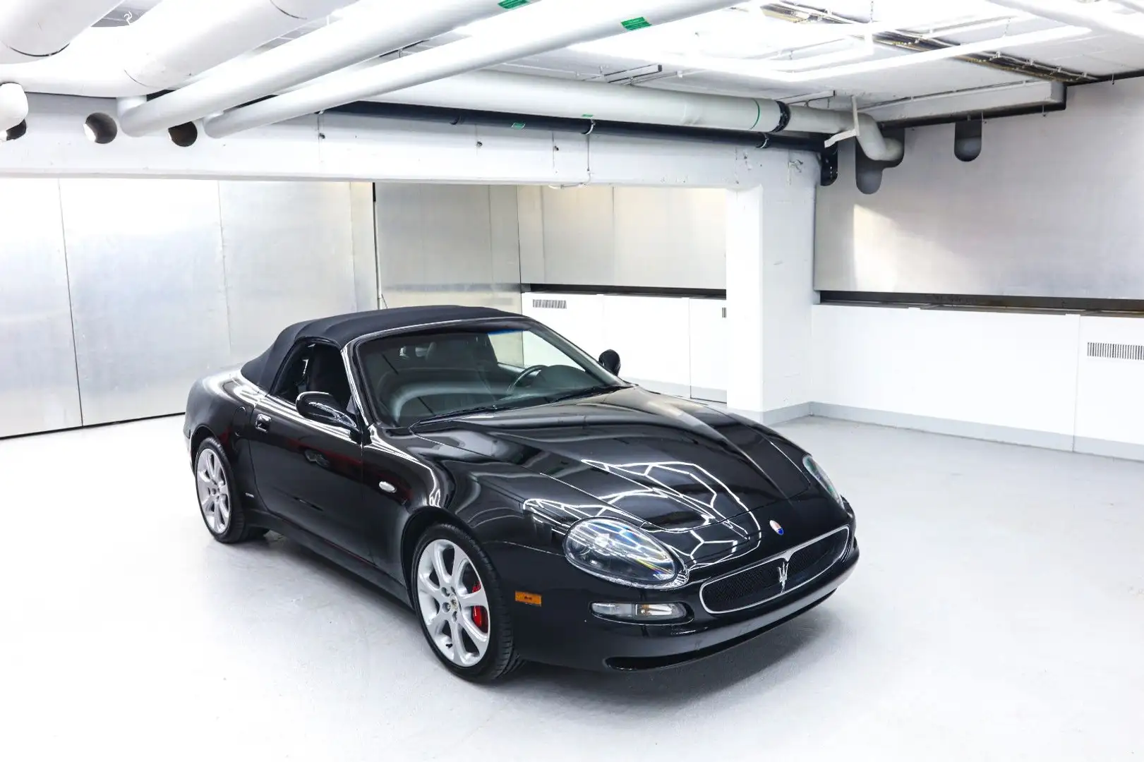 Maserati Spyder 6 Speed Manual Schwarz - 2