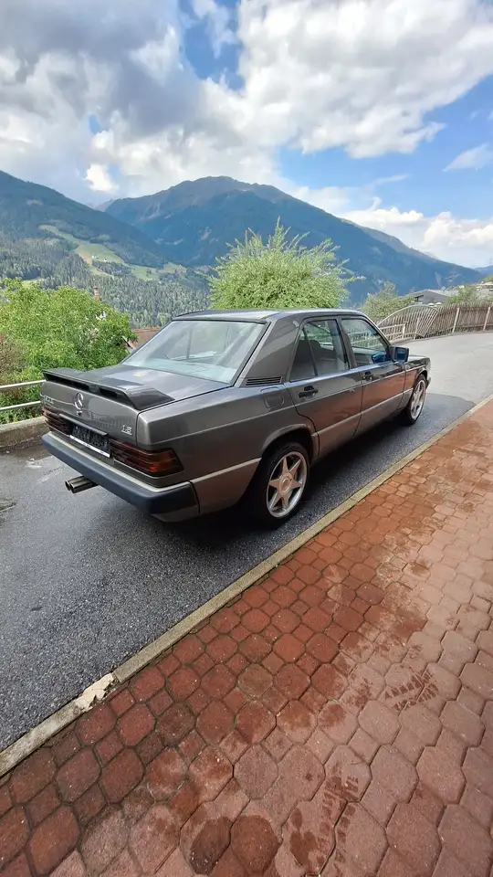 Mercedes-Benz 190 E 1,8, foto 5