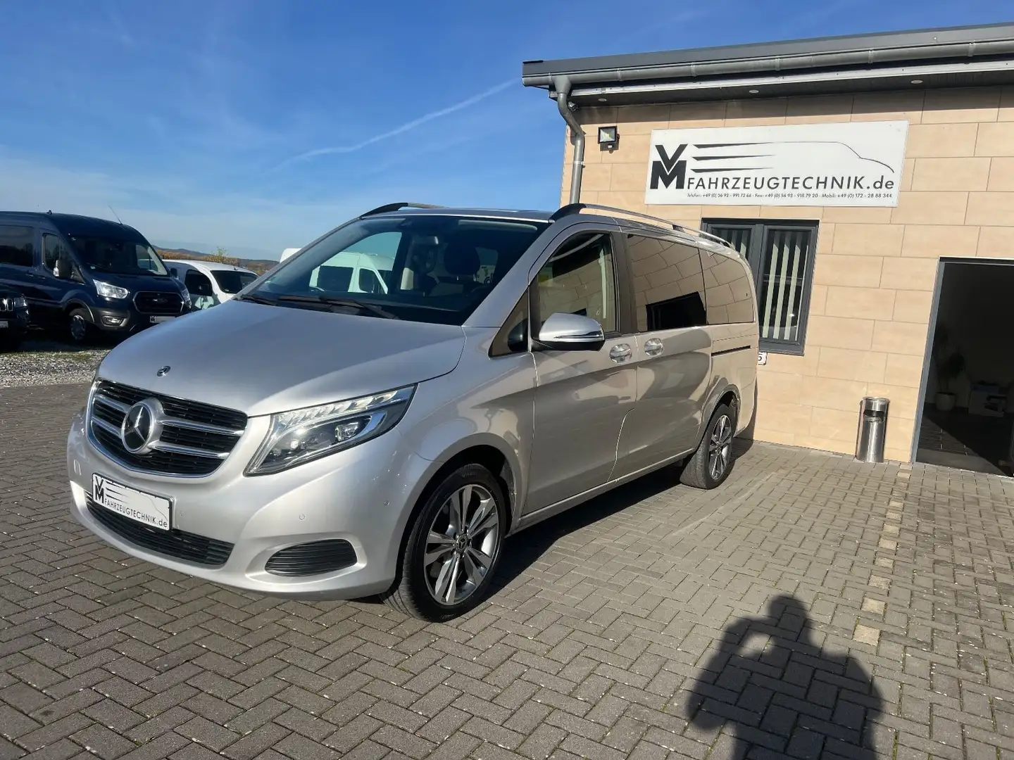 Mercedes-Benz V 250 CDI EDITION lang LED*Standh*AHK*Liegepaket Silber - 1