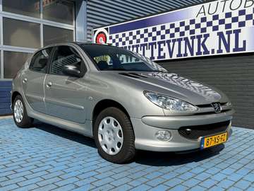 1.4 5DRS AIRCO TREKHAAK ALL-SEASON UNIEKE KM-STAND