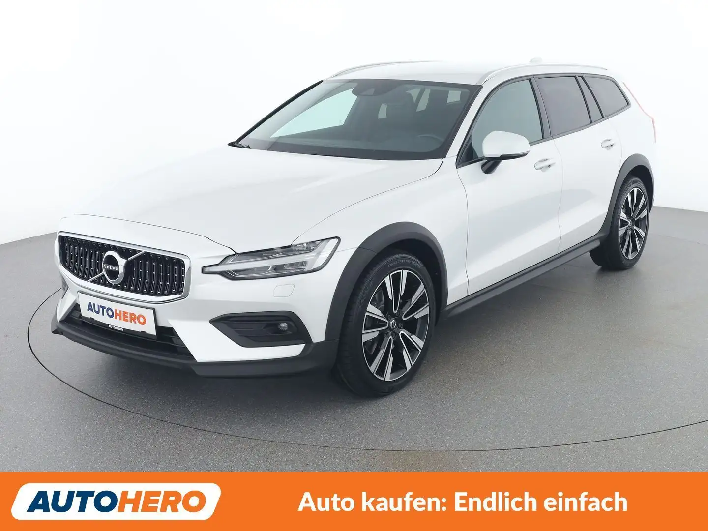 Volvo V60 Cross Country 2.0 B4 Mild-Hybrid Pro AWD Weiß - 1