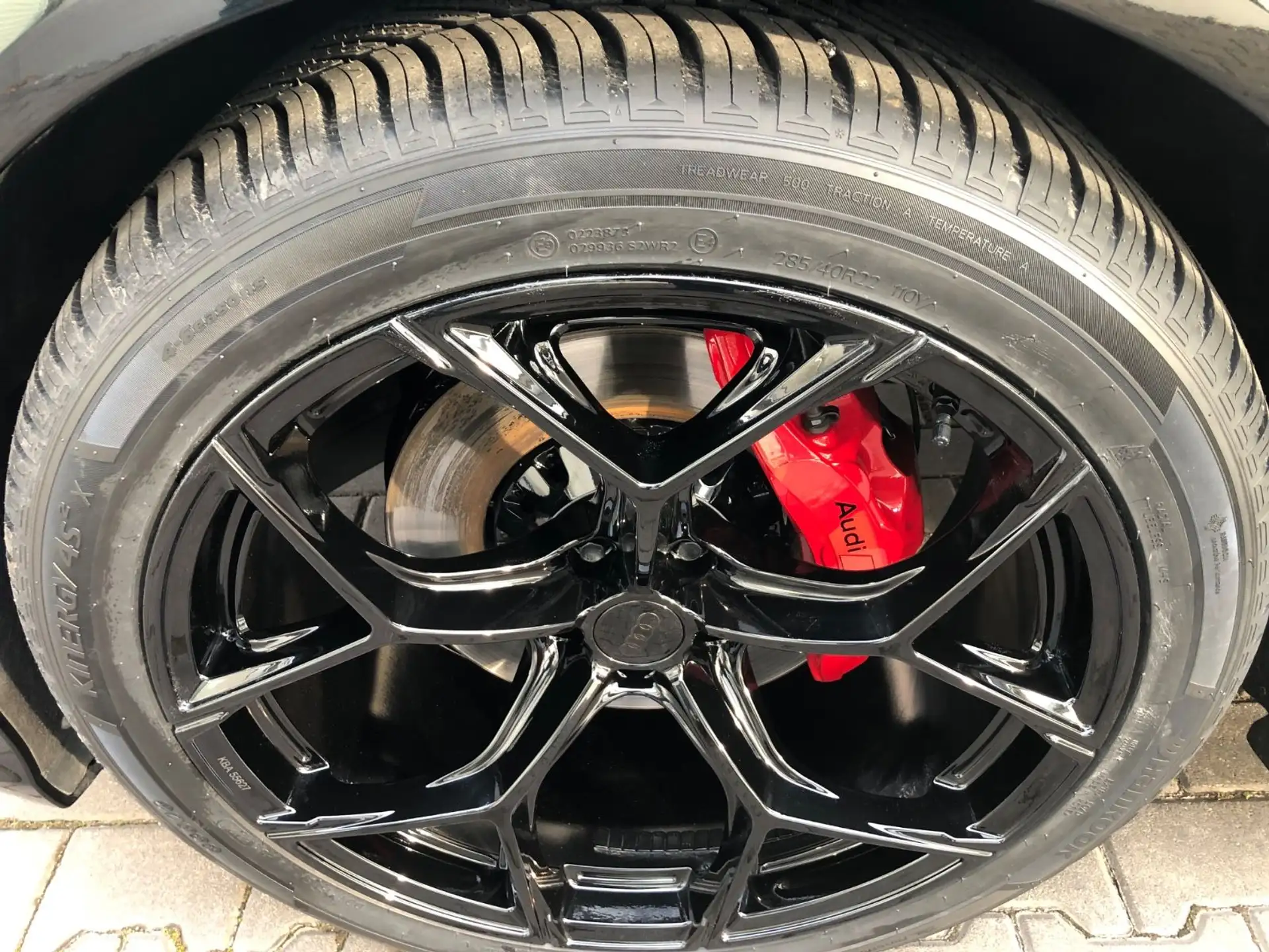 아우디 Audi Q8 50 TDI 2025 검정 사진 8