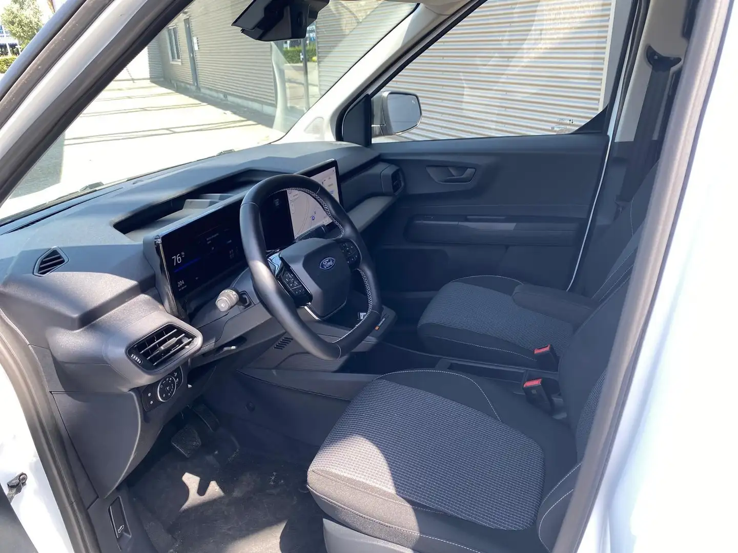 Ford Transit Courier E-Transit Trend 44 kWh 136PK | Climate Control | P Blanc - 2