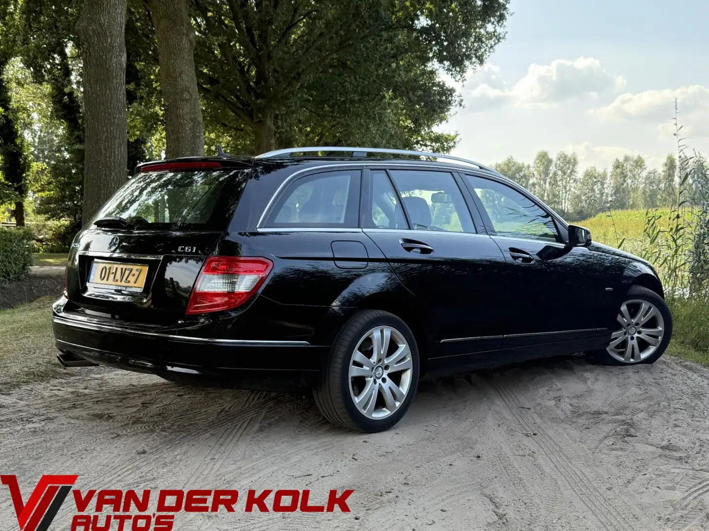 Mercedes-Benz C 250 Estate CGI BlueEFFICIENCY Elegance Automaat Half L Nero - 2