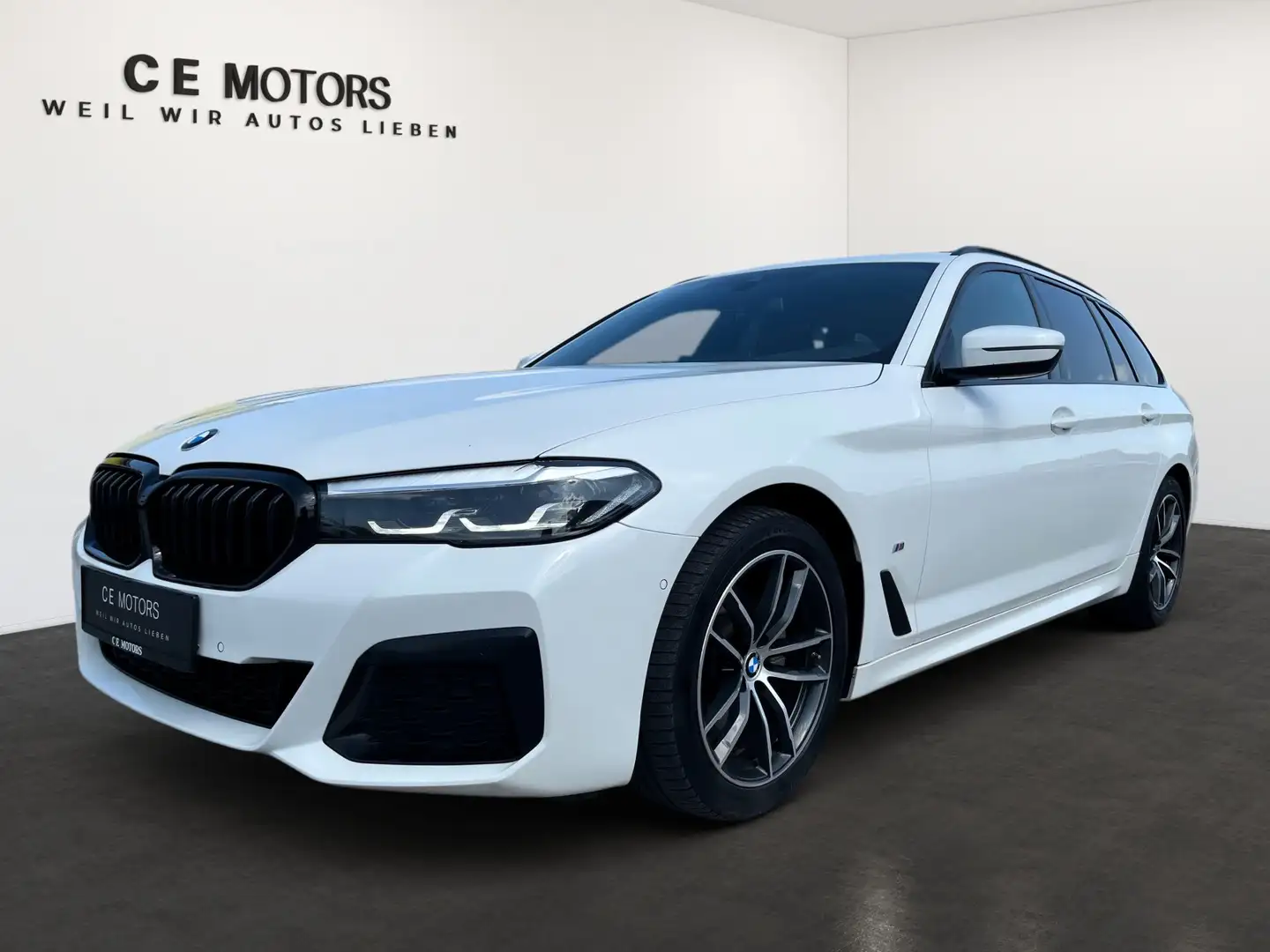 BMW 520 520d xDrive M-Paket | Shadow Line | Schiebedach Blanco - 1