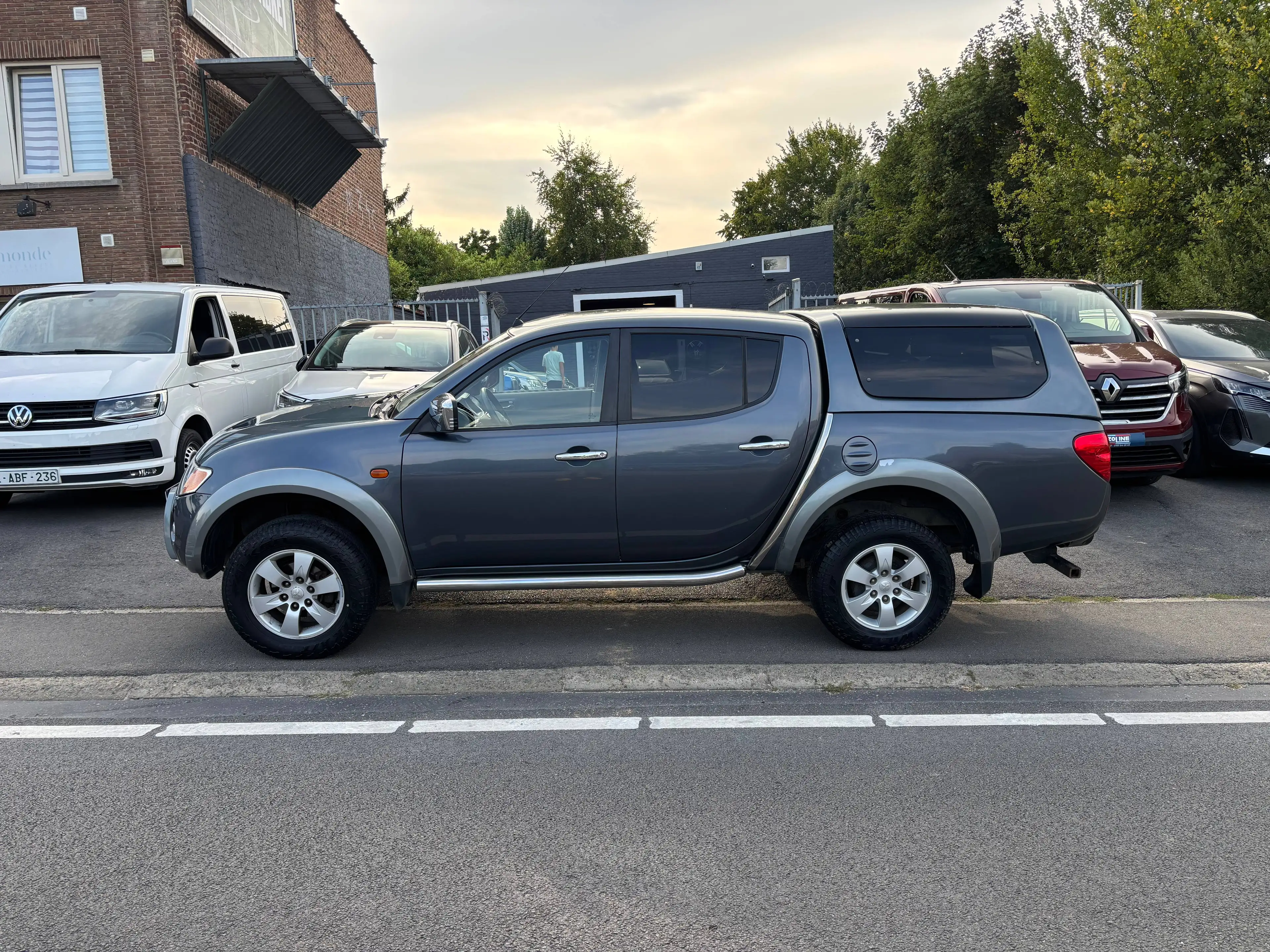 Mitsubishi L200 2.5 DI-D 4WD Intense * entretenu * Belgium car — photo 2