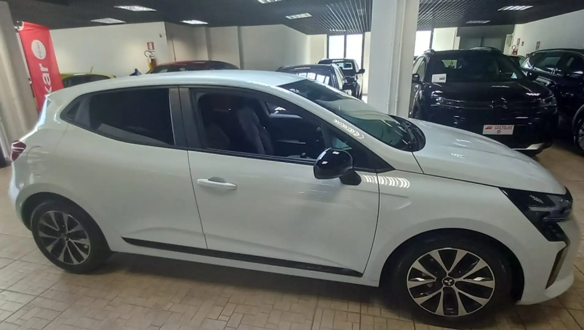 Mitsubishi Colt 1.0L turbo 90 CV Invite Bianco - 2