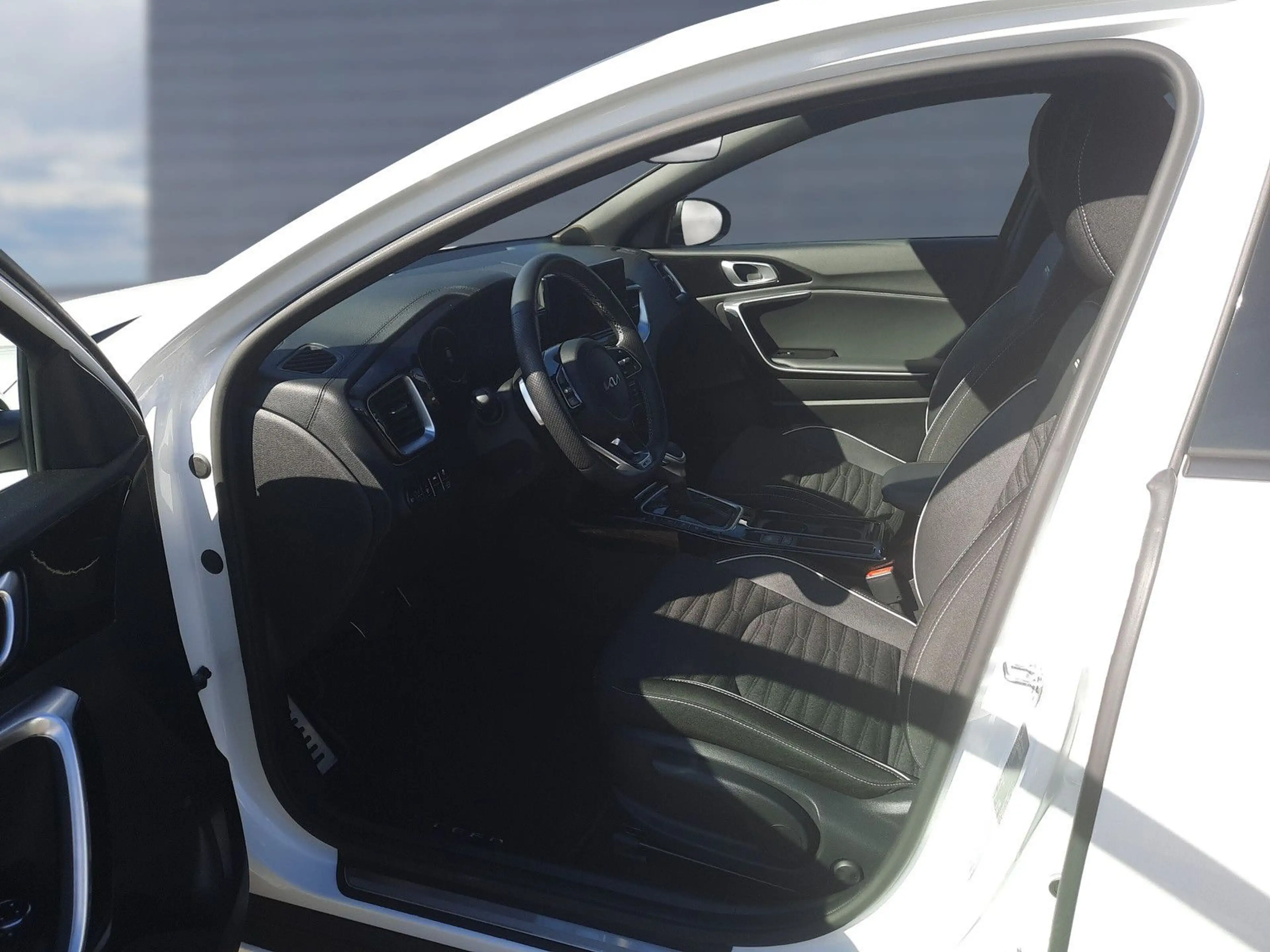 Kia XCeed 1,5 T-GDI JBL Navi Induktion — photo 10