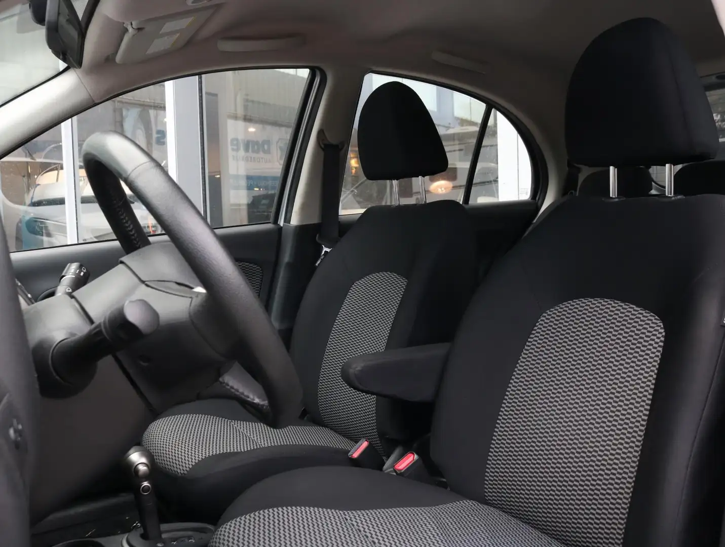 Nissan Micra 1.2 Acenta Grijs - 2