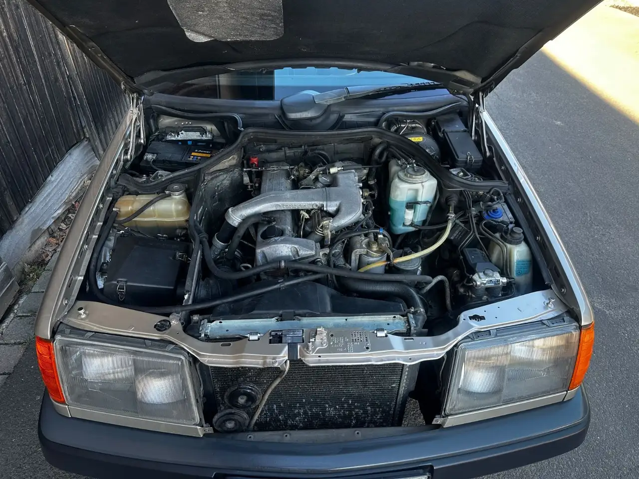 Mercedes-Benz 250 Turbodiesel, foto 9
