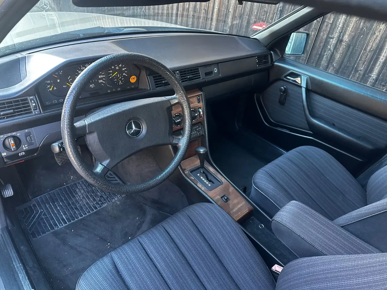 Mercedes-Benz 250 Turbodiesel, foto 12