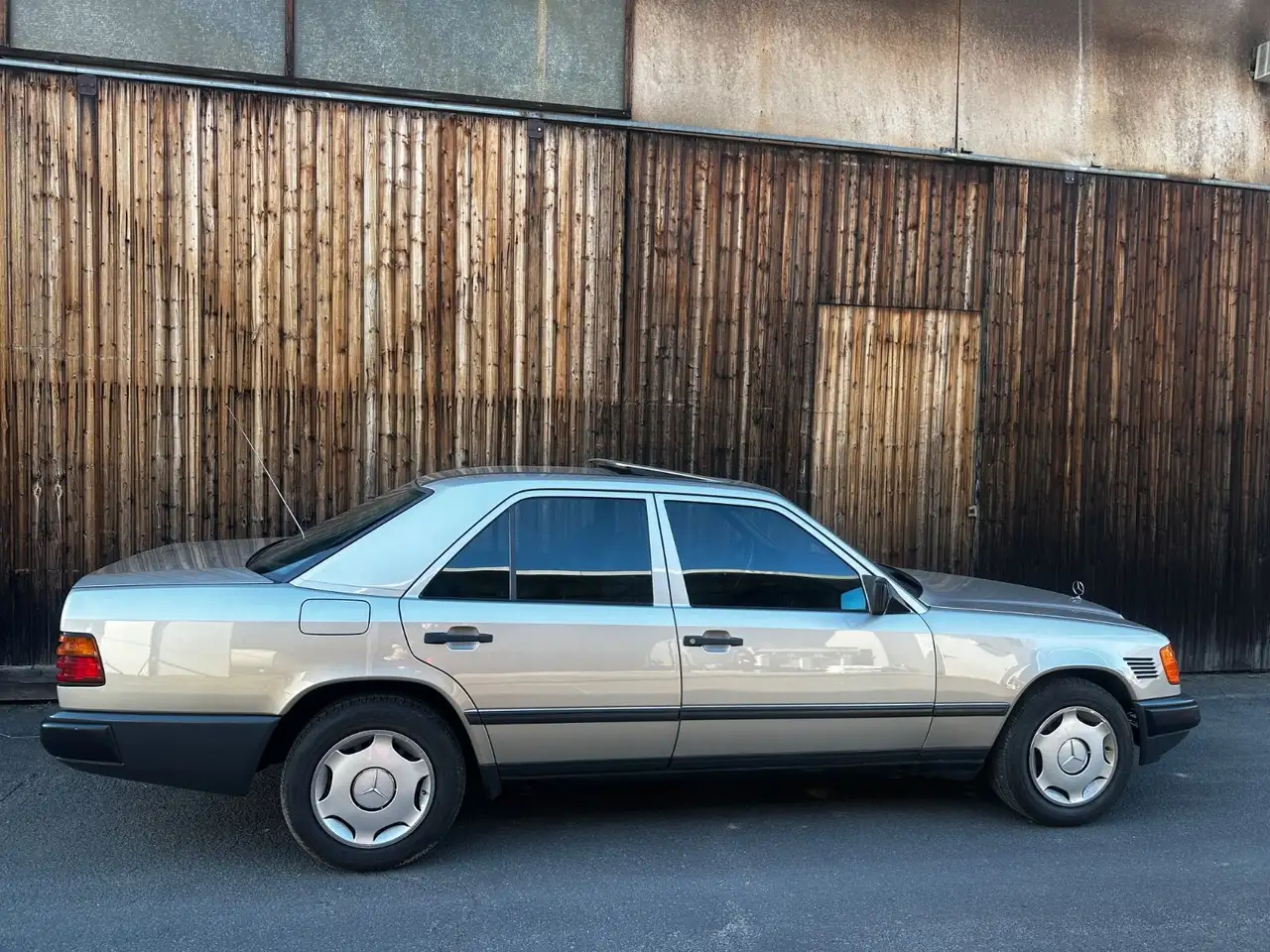 Mercedes-Benz 250 Turbodiesel, foto 5