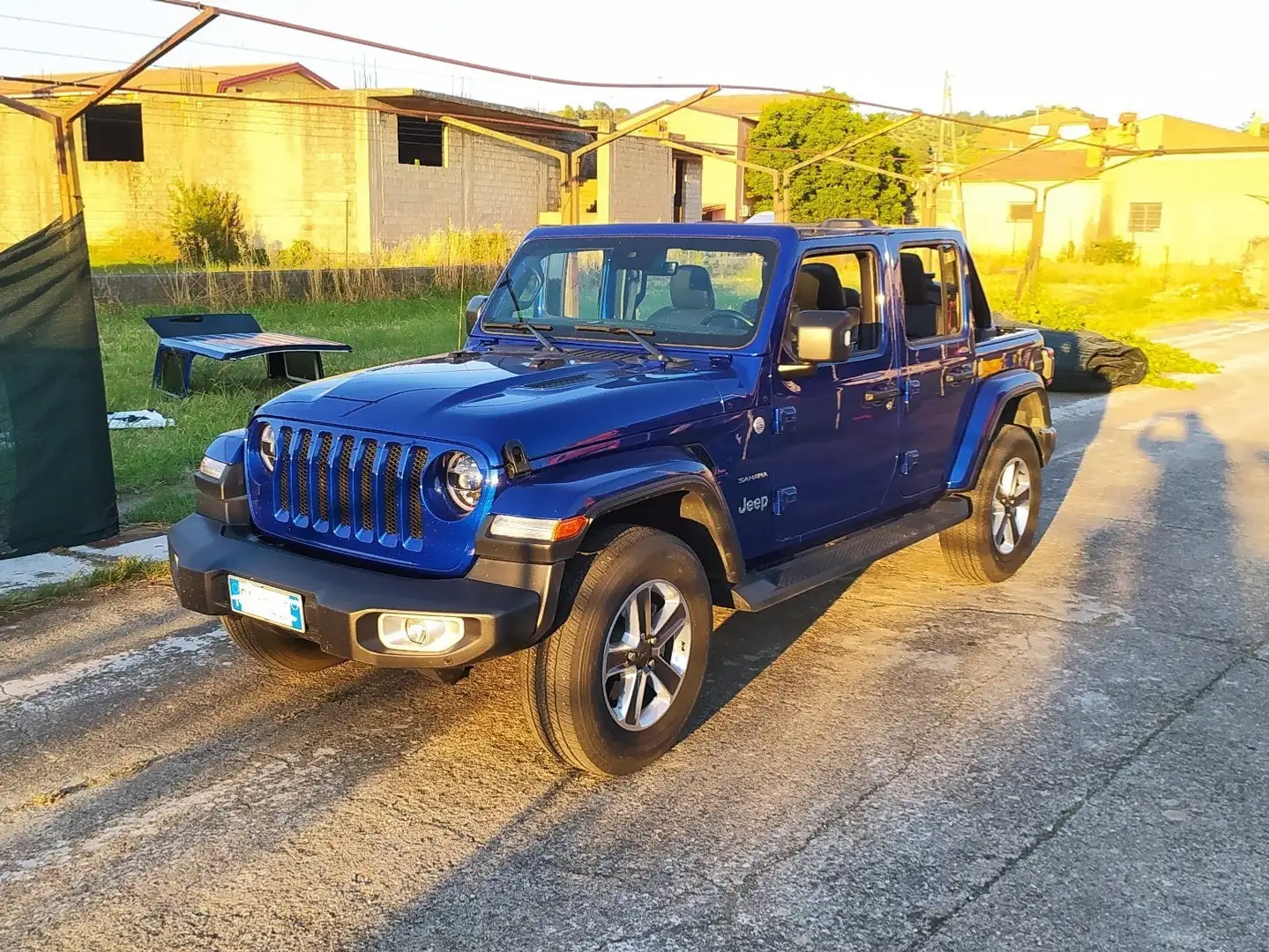 Jeep Wrangler Unlimited 2.2 mjt II Sahara auto Blu/Azzurro - 2