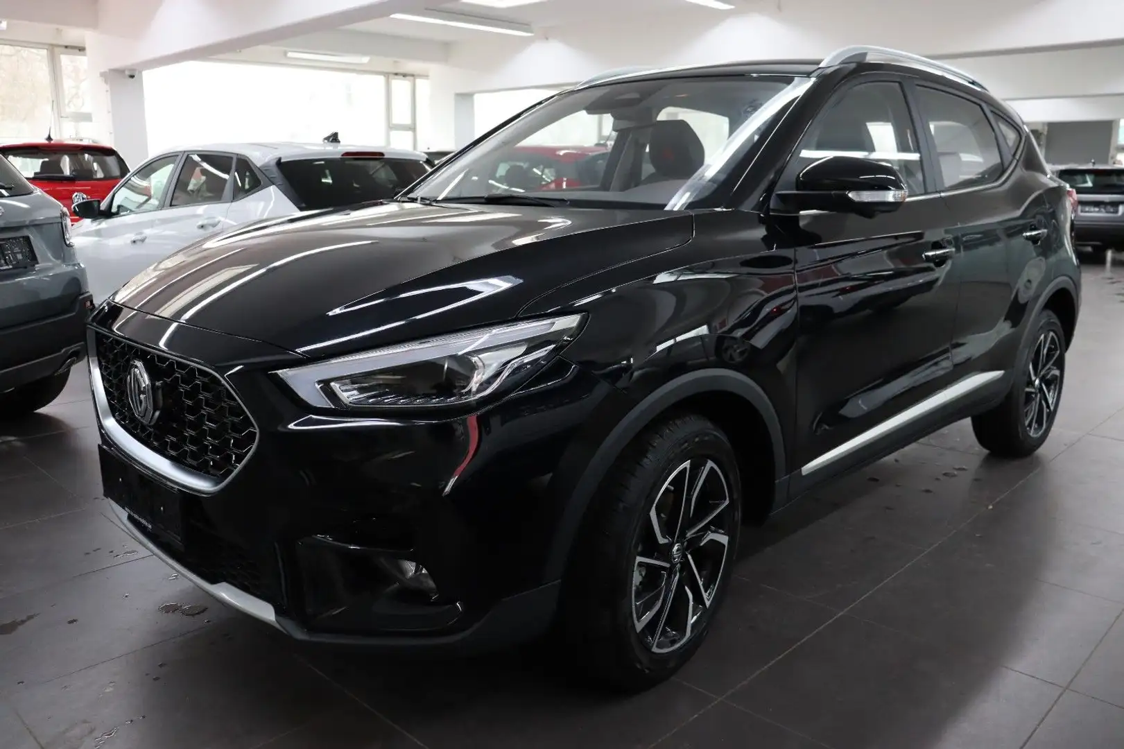 MG ZS 1.5 Luxury Leder SHZ Navi 360° Virtual SOFORT Schwarz - 1