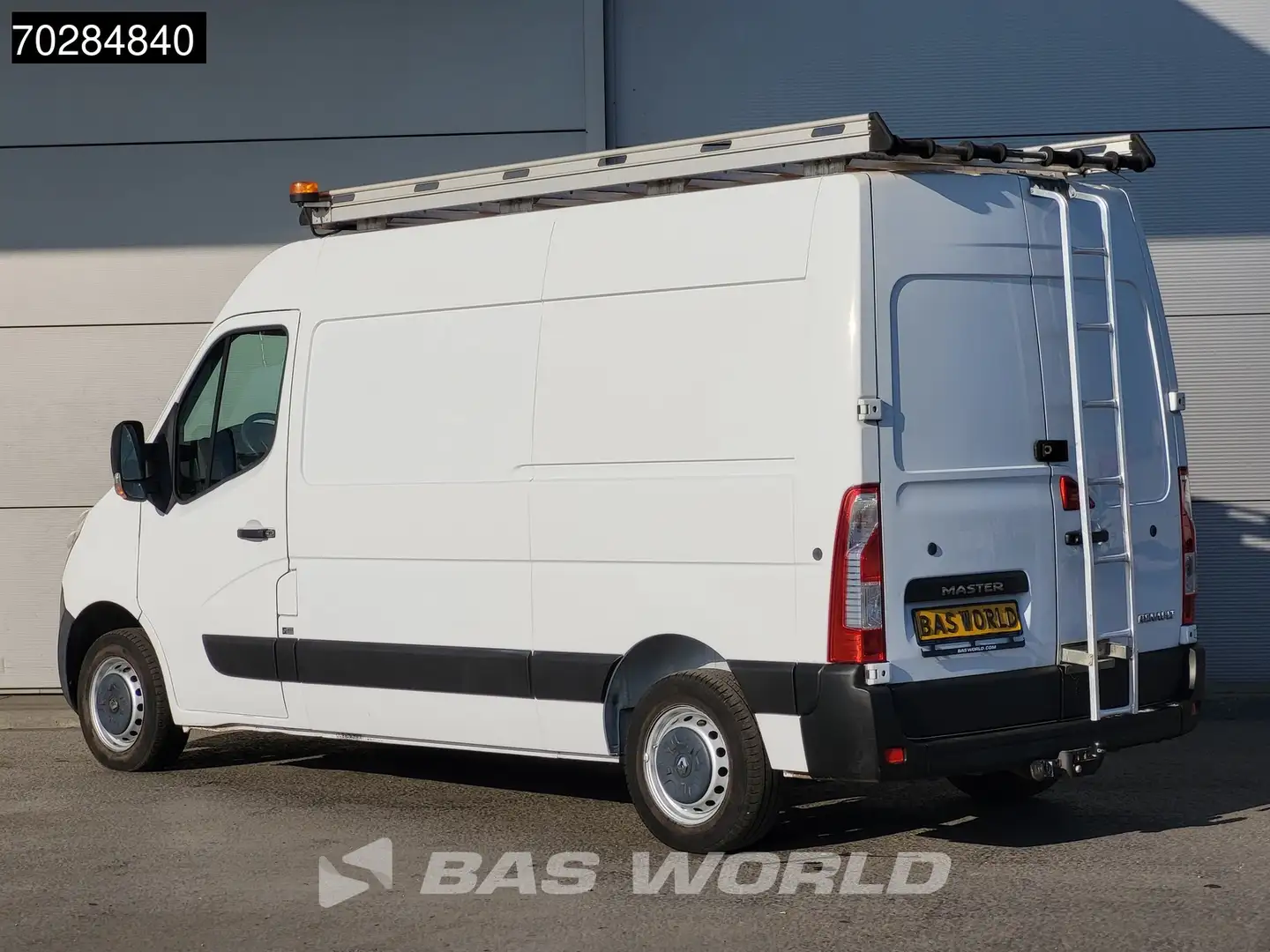 Renault Master 130PK L2H2 Trekhaak Airco Cruise Imperiaal Euro6 L Wit - 2