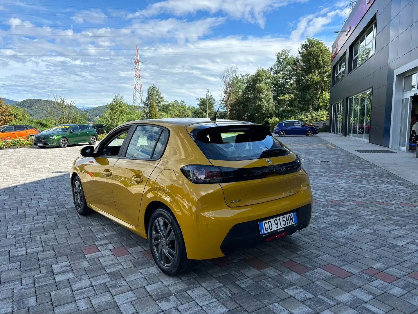 Peugeot 208 208 1.2 puretech Active Pack s Amarillo - 2