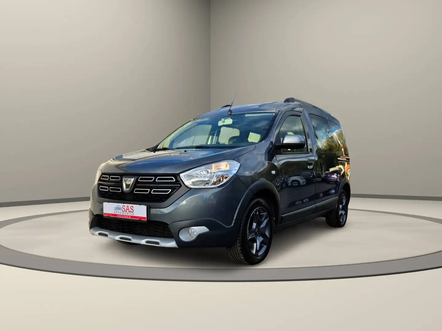 Dacia Dokker Stepway Grau - 1