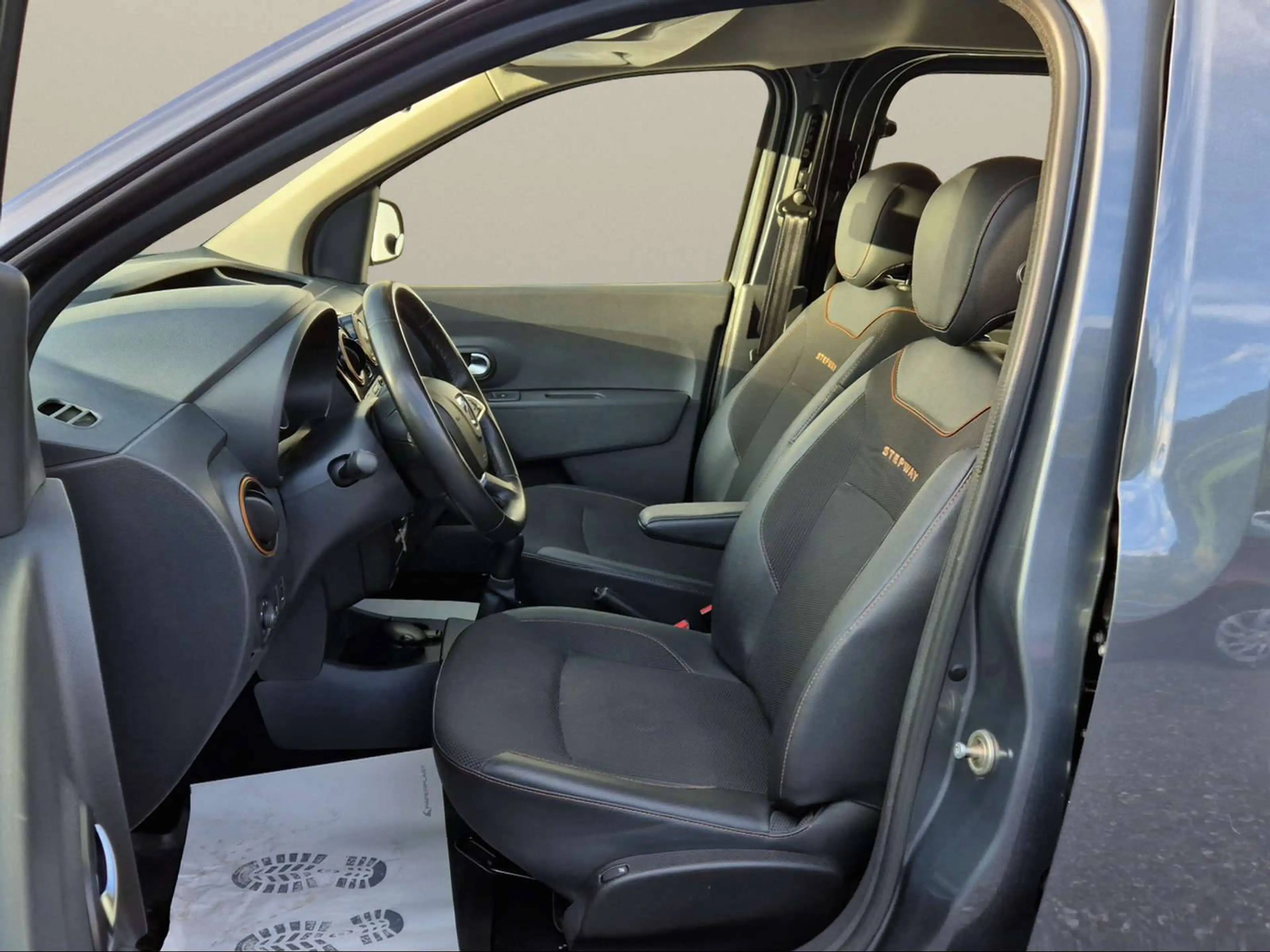 Dacia Dokker Stepway — photo 8