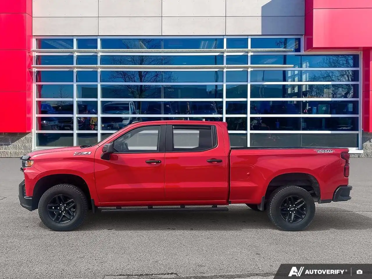 Chevrolet Silverado 1500 снимка Chevrolet Silverado 1500