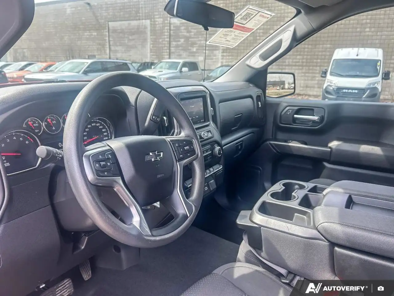 Chevrolet Silverado 1500 снимка Chevrolet Silverado 1500