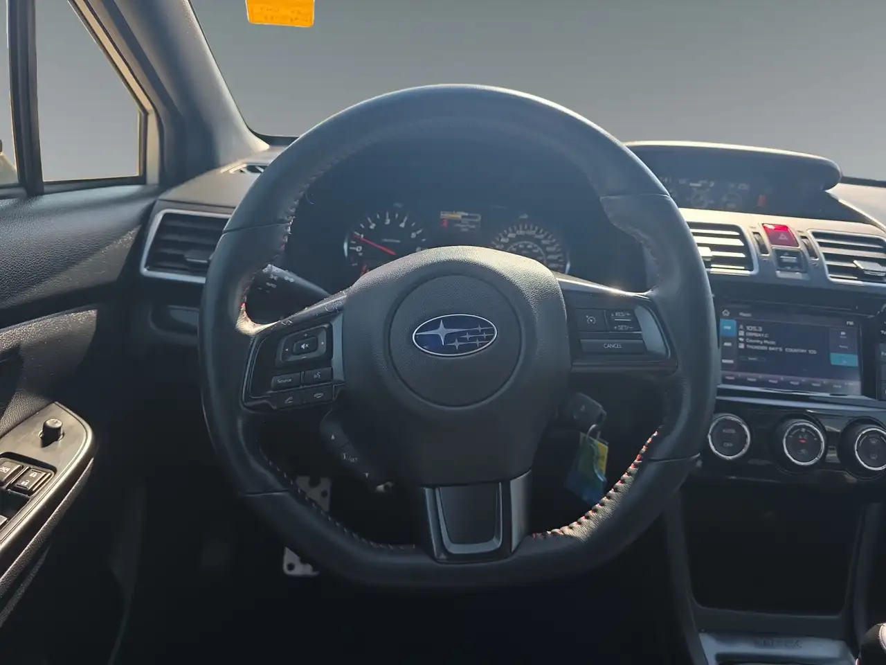 Subaru WRX снимка Subaru WRX