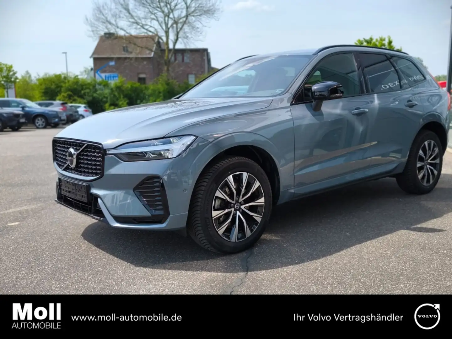 Volvo XC60 Plus Dark AWD B5 Benzin EU6d Allrad Leder digitale Grau - 1