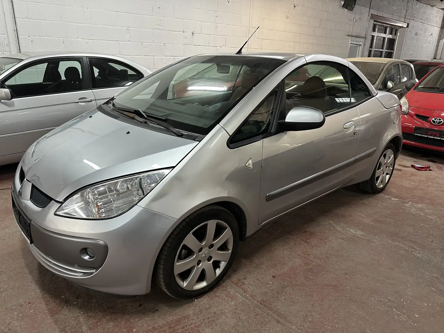 Mitsubishi Colt CZC 1.5 Invite - 1