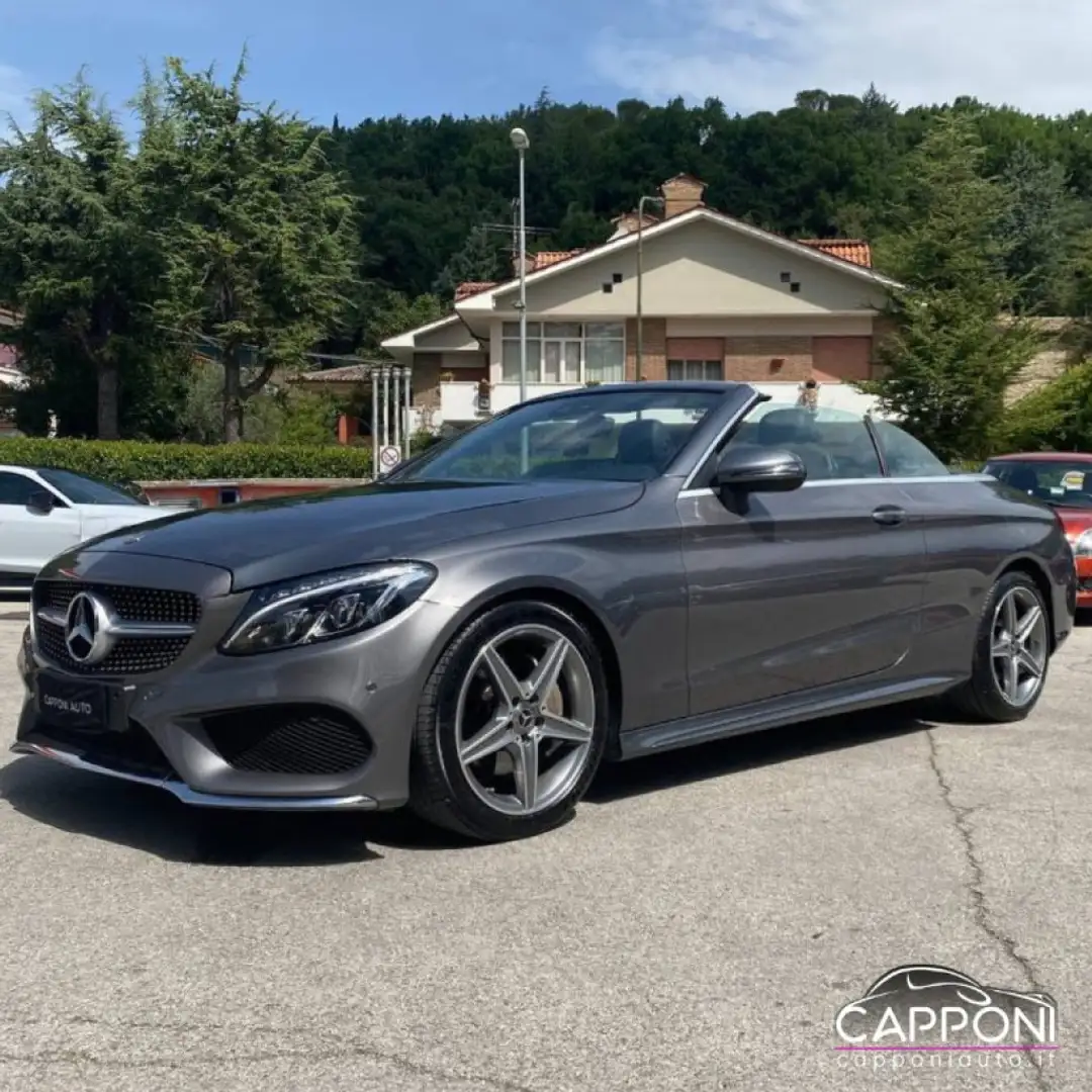 Mercedes-Benz C 220 d cabriolet  AMG Gris - 2
