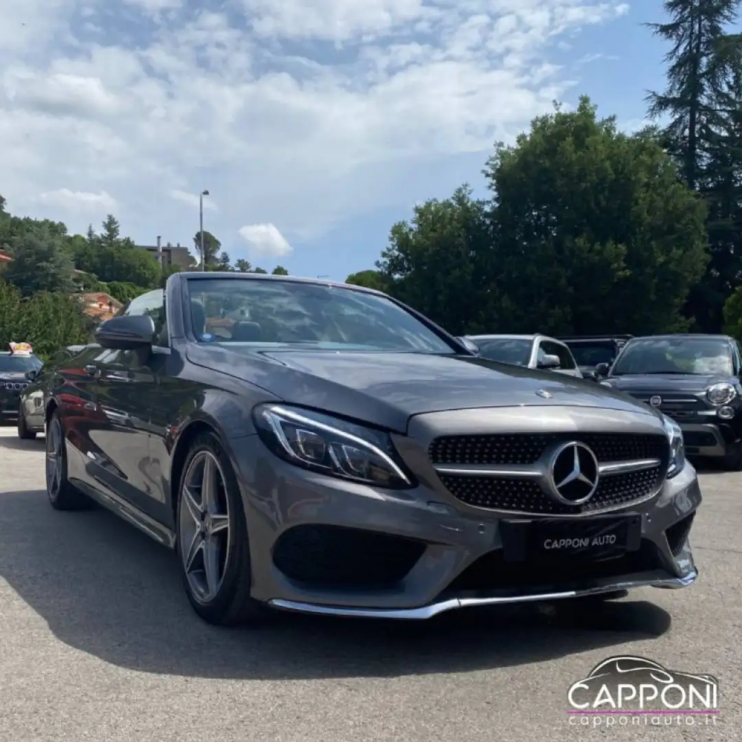 Mercedes-Benz C 220 d cabriolet  AMG Gris - 1