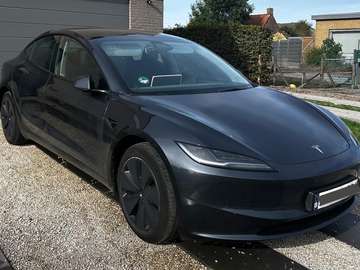 Model 3 64 kWh RWD Standart Range Premium