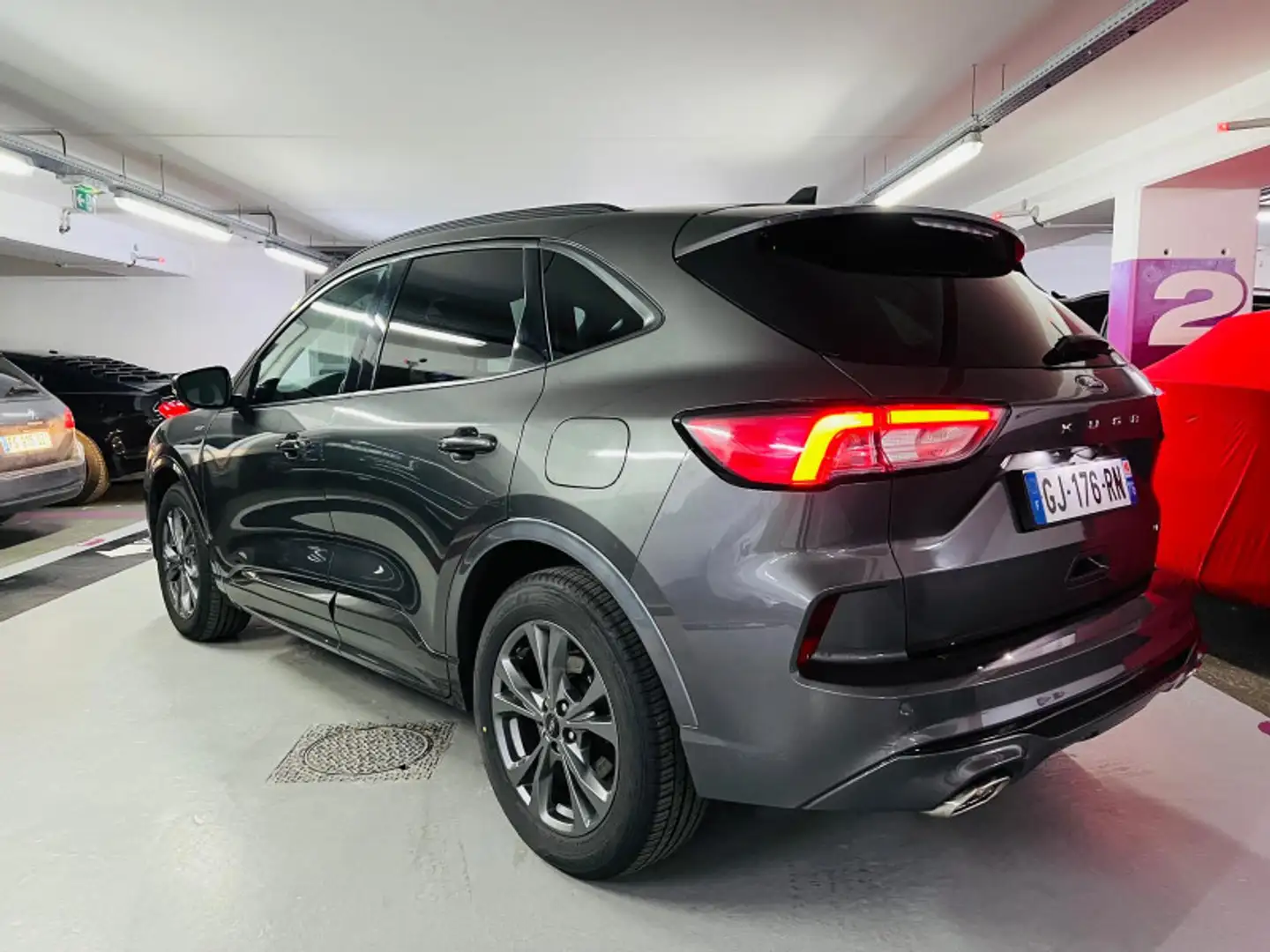 Ford Kuga 2.5 DURATEC 190CH FHEV E85 ST-LINE BVA Gris - 2