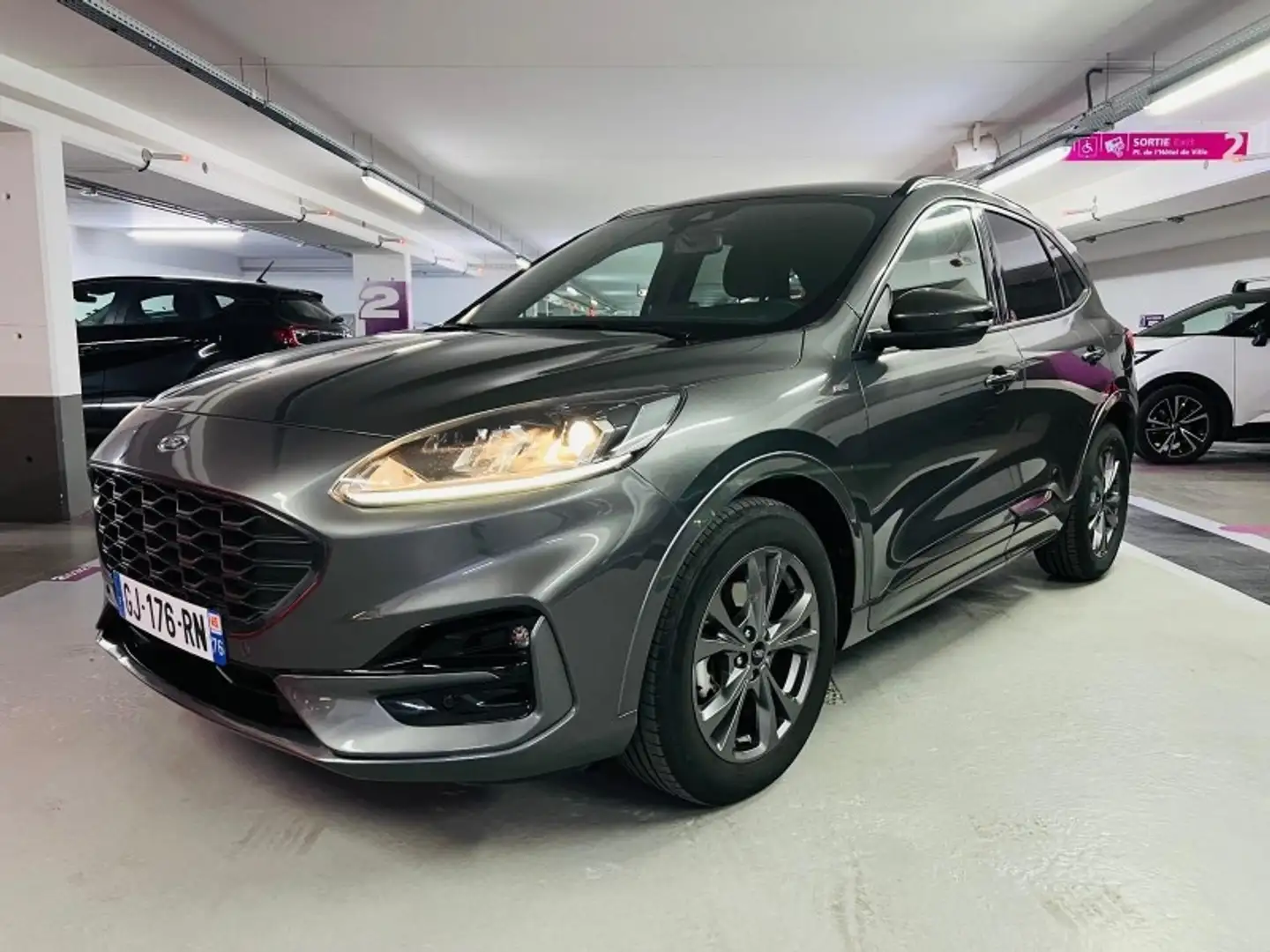 Ford Kuga 2.5 DURATEC 190CH FHEV E85 ST-LINE BVA Gris - 1