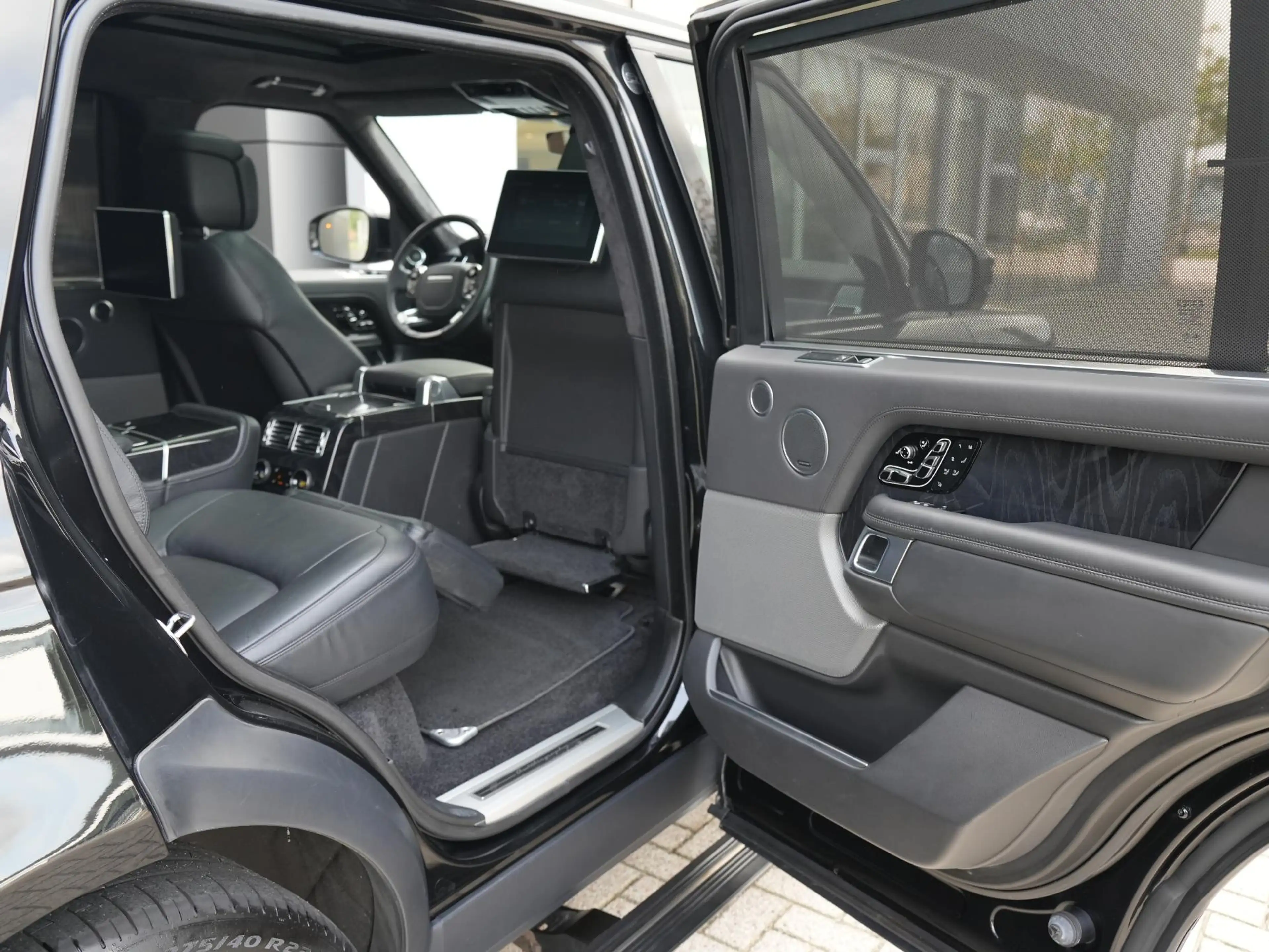 Land Rover Range Rover 5.0 V8 SC LWB Autobiography — photo 10