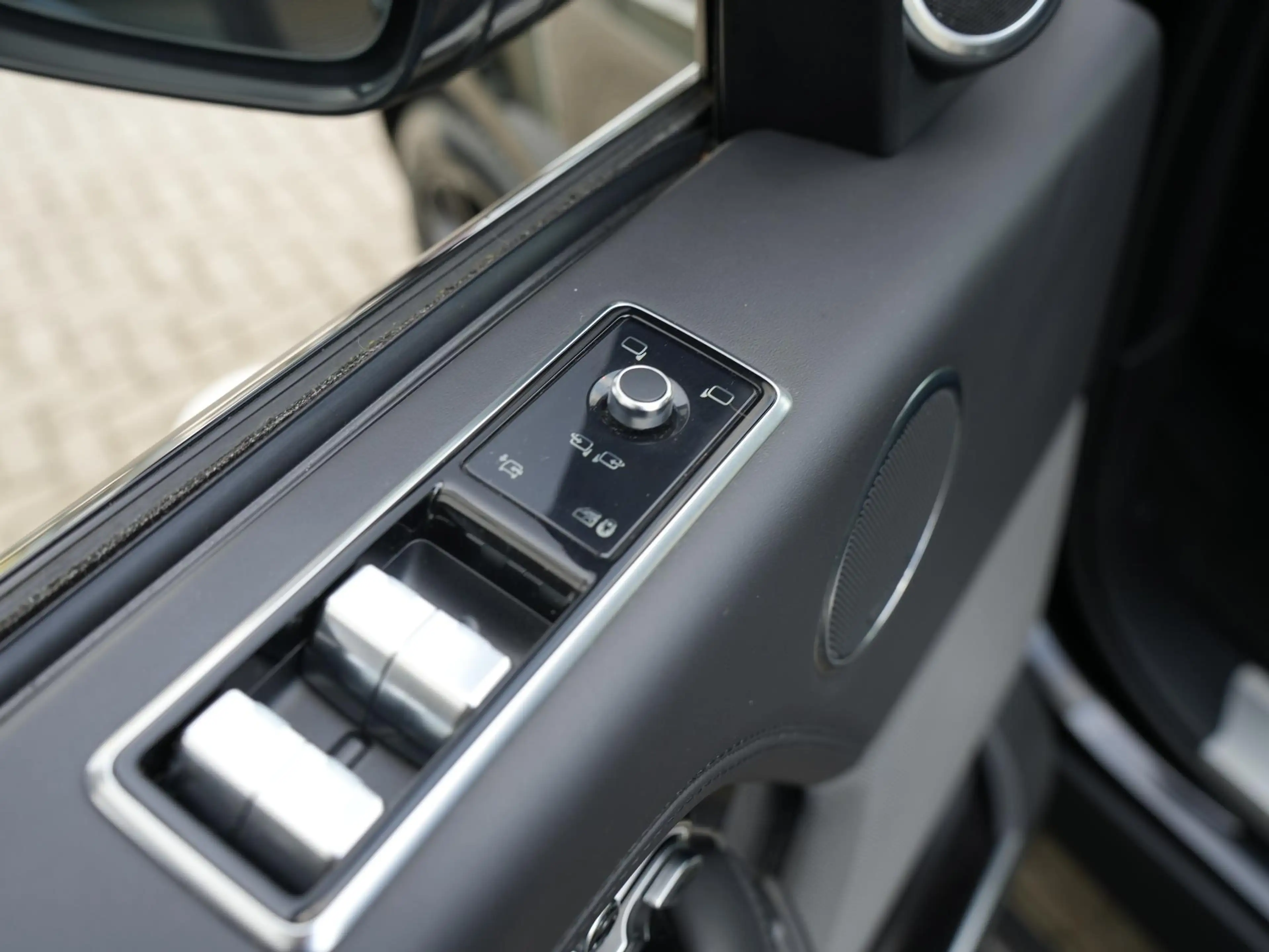 Land Rover Range Rover 5.0 V8 SC LWB Autobiography — photo 31