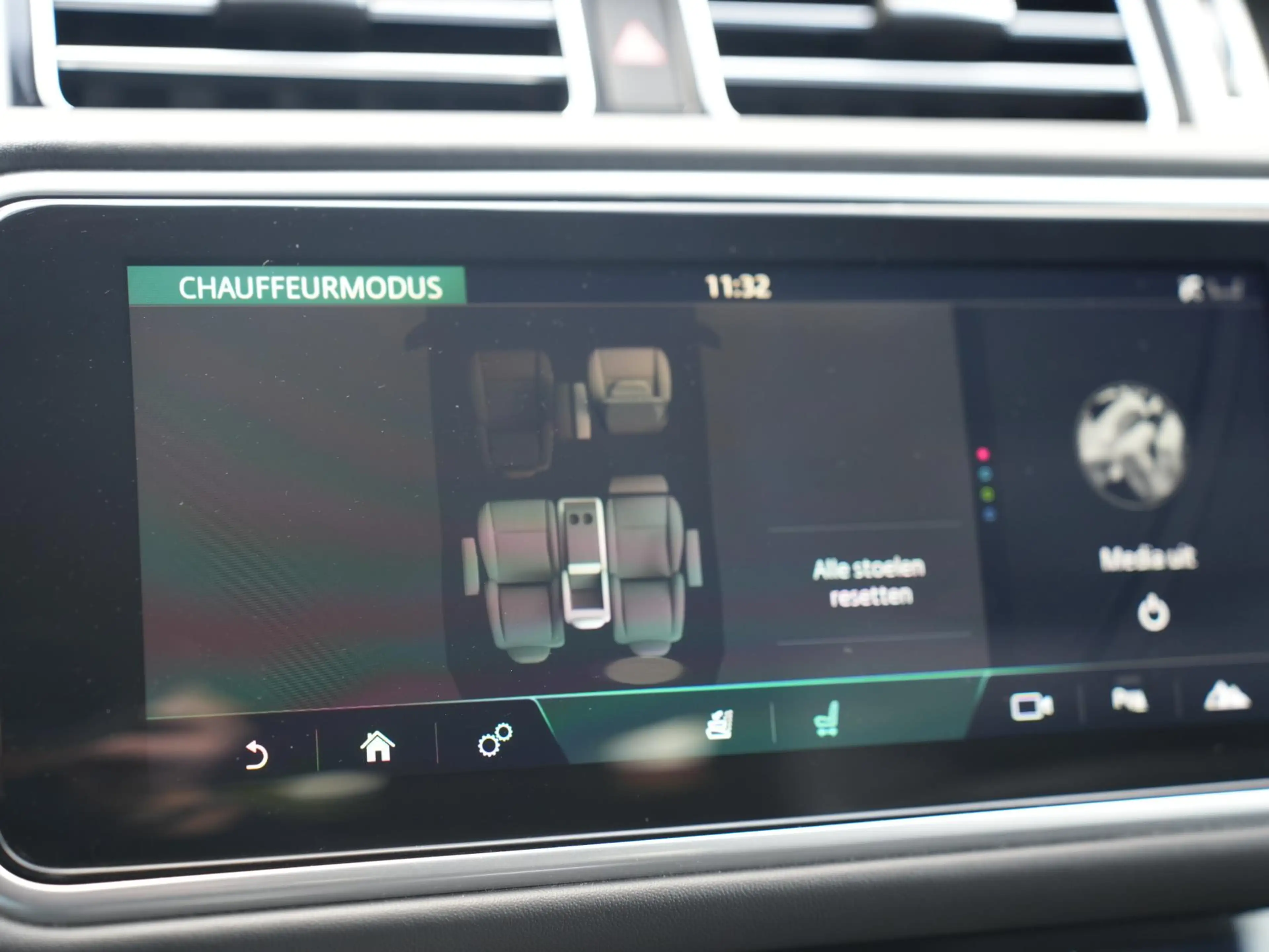 Land Rover Range Rover 5.0 V8 SC LWB Autobiography — photo 45